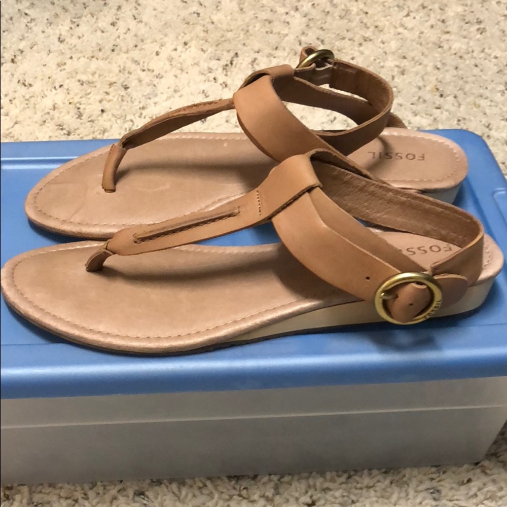 Nude Fossil sandals
